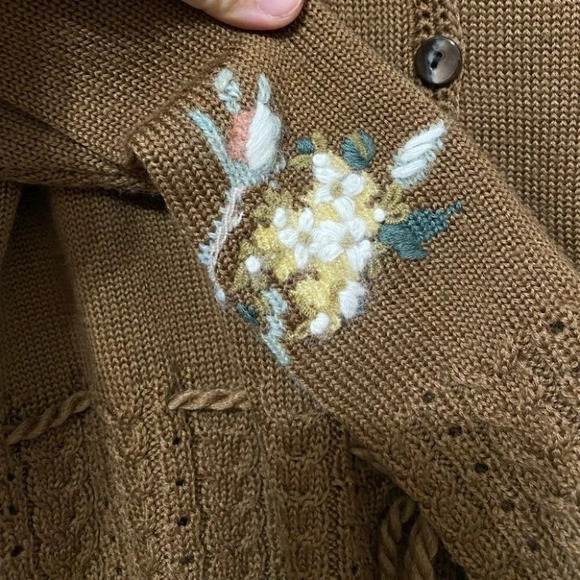 Vintage - 90’s Susan Bristol Hand Embroidered Floral Roses Cardigan - Picture 9 of 10